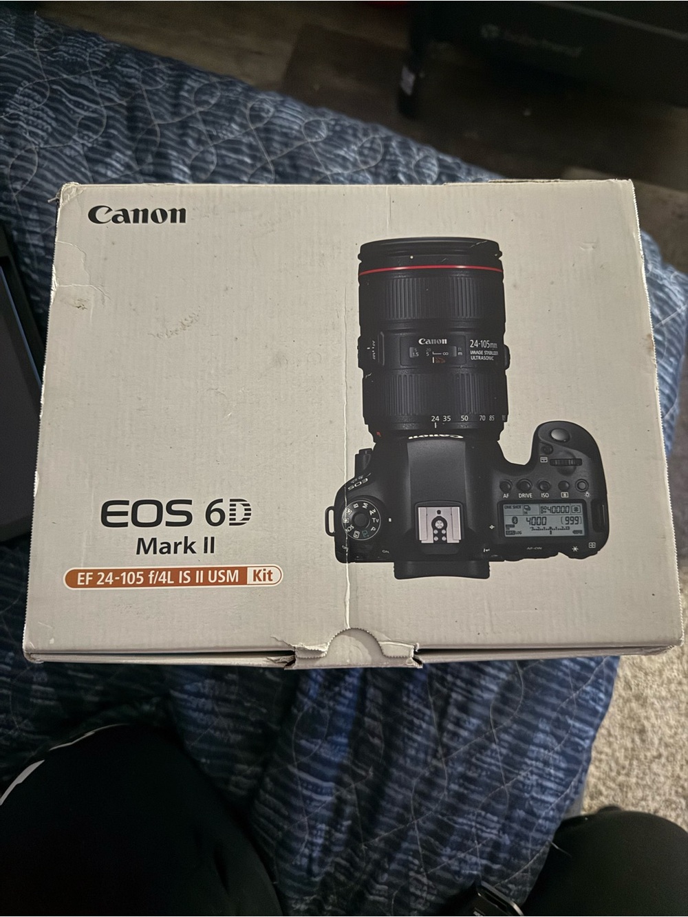 Canon EOS 6D Mark II DSLR Camera Kit in Black